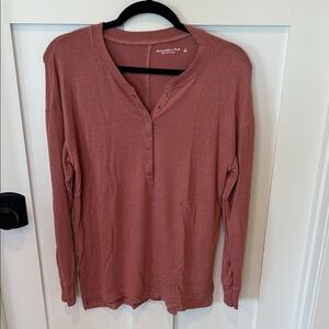 Abercrombie & Fitch | Women's Pink Long Sleeve Top (Small)